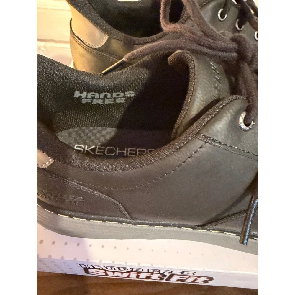 NWT Skechers Hands Free Slip-ins Swift Fit Black Grey Mens 10.5 Sneaker Workwear